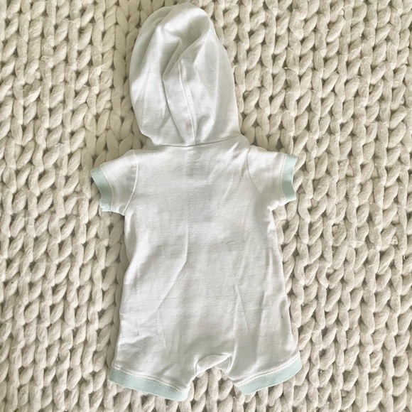 Old Navy Baby Romper - Picture 3 of 4